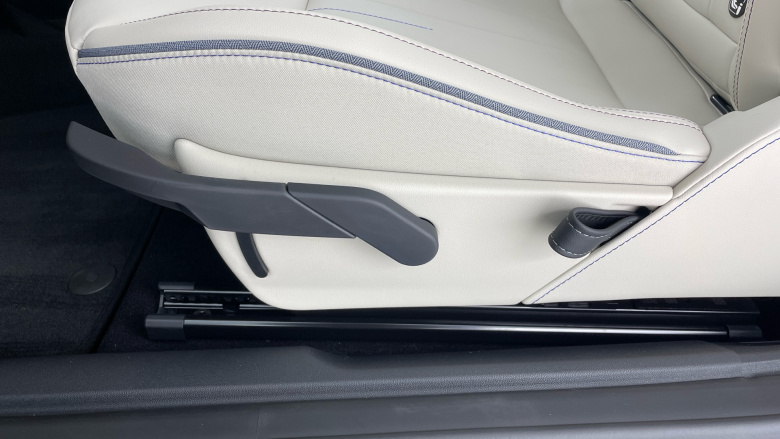 MINI Cooper 135kW E Exclusive [Level 2] 41kWh 3dr Auto Electric Hatchback